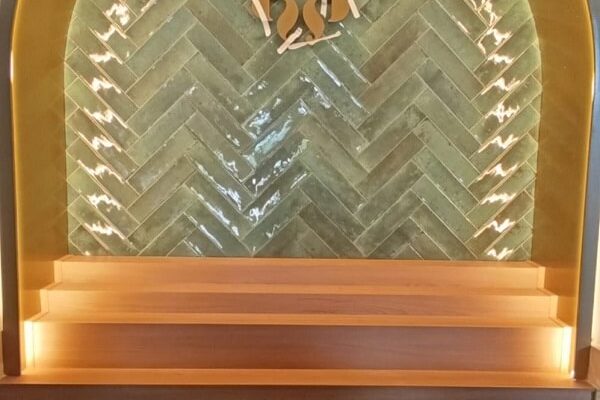 Estantería restaurante